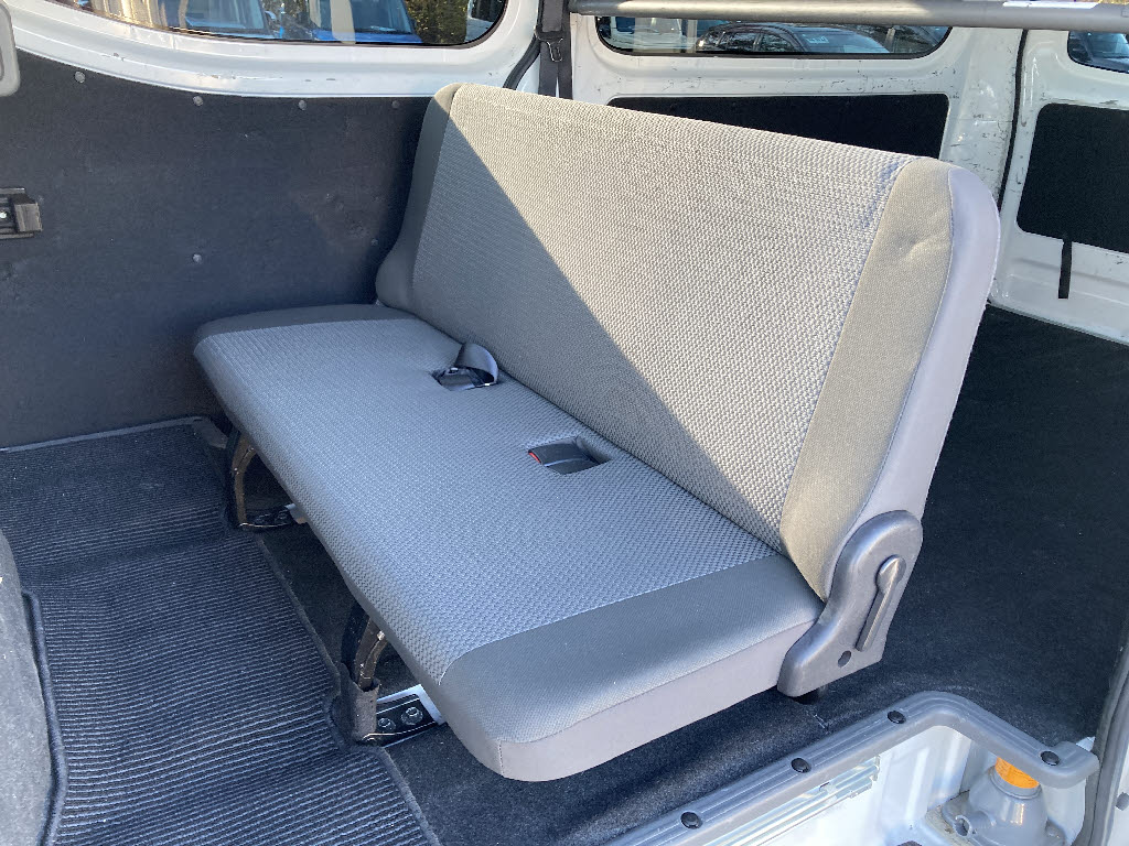 ニッサン NV350キャラバンV15枚目