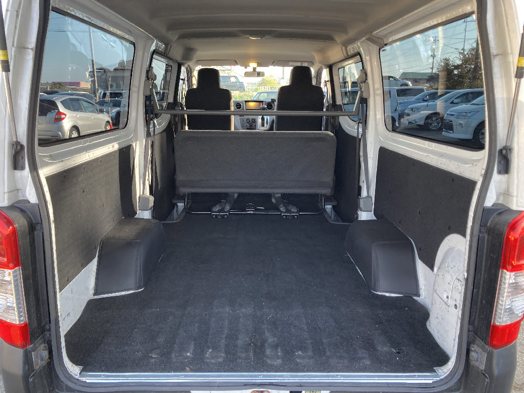 ニッサン NV350キャラバンV16枚目