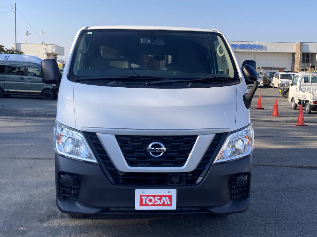 ニッサン NV350キャラバンV18枚目