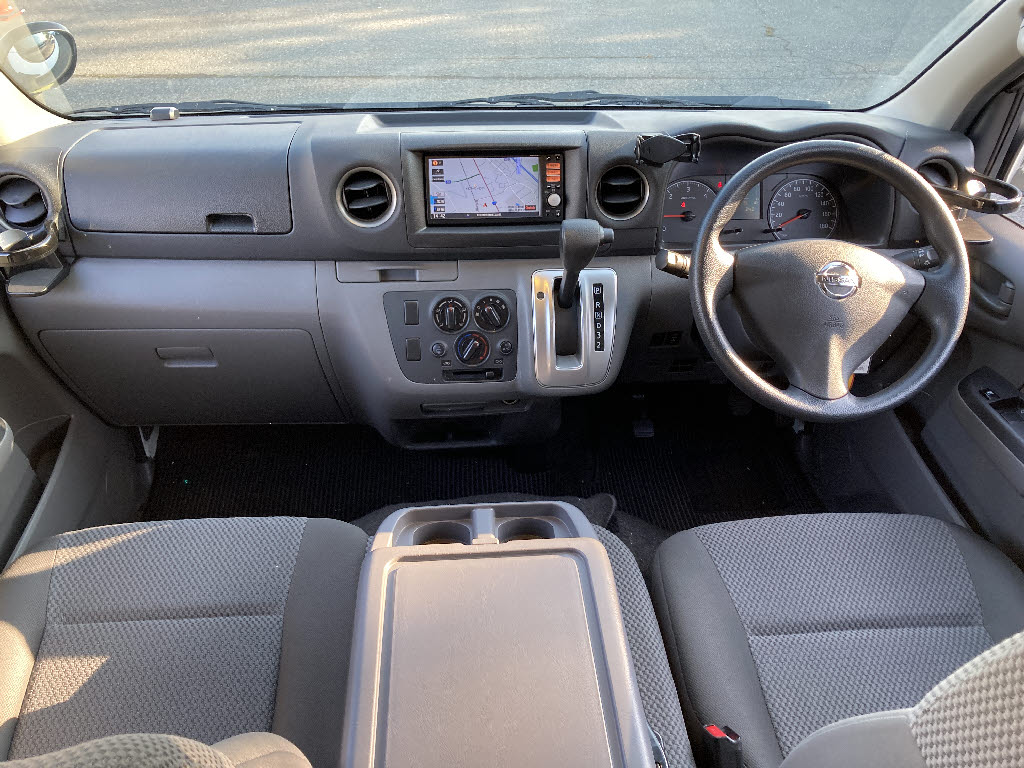 ニッサン NV350キャラバンV2枚目