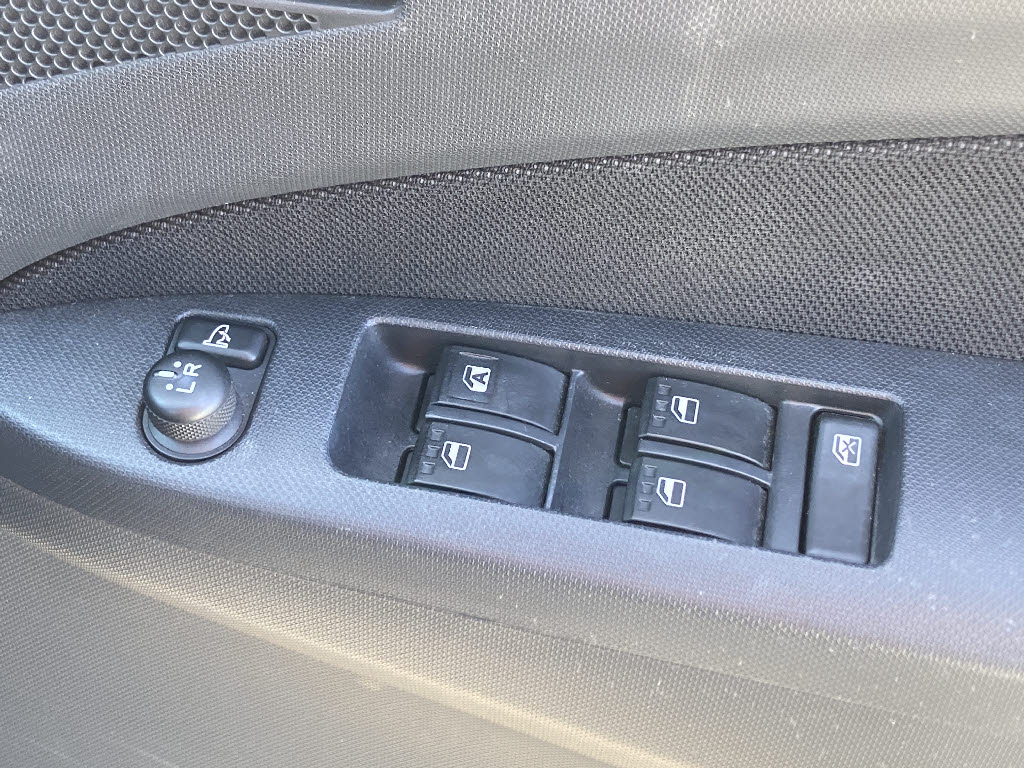 ダイハツ ムーヴカスタム9枚目