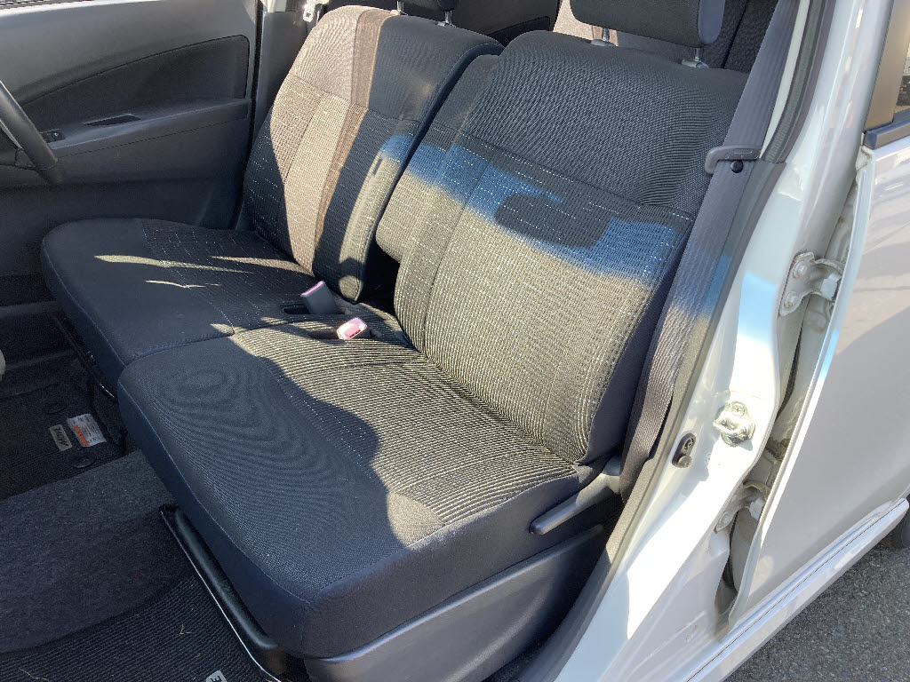 ダイハツ ムーヴカスタム13枚目