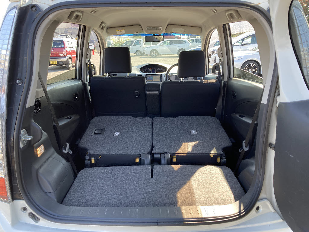 ダイハツ ムーヴカスタム16枚目