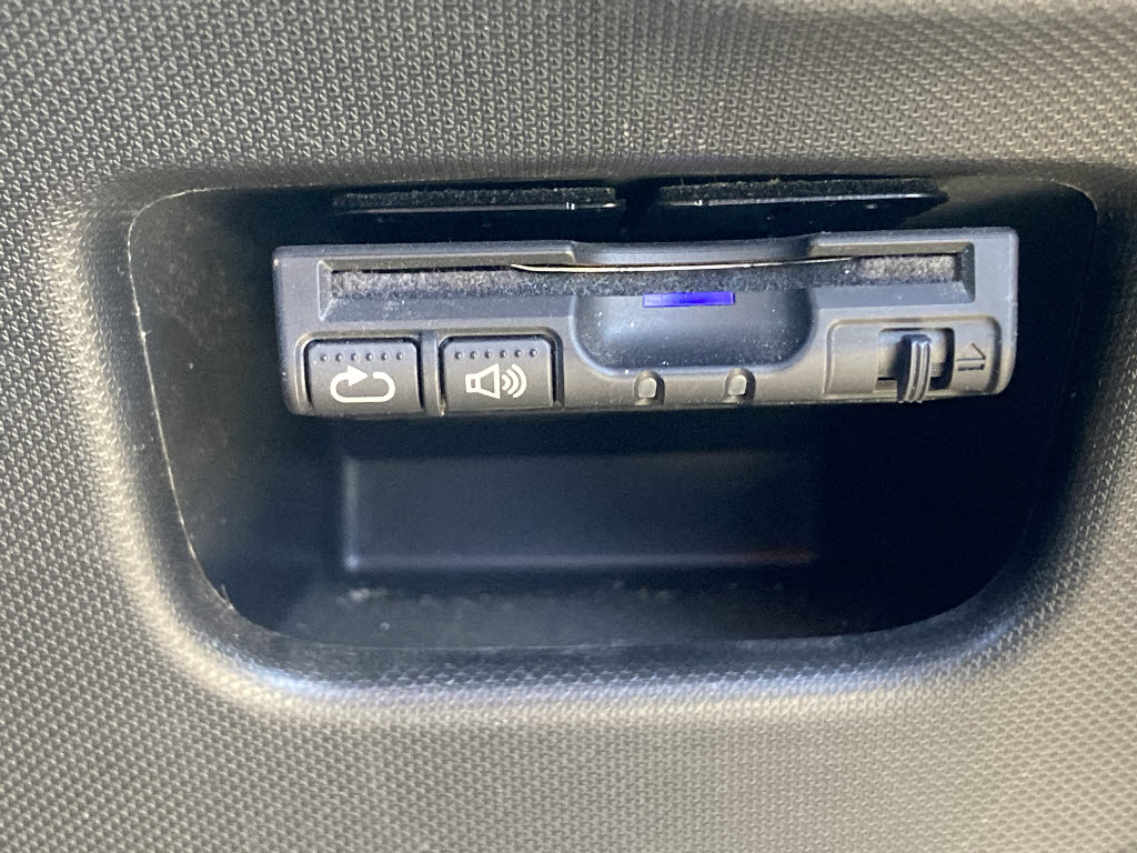 ダイハツ ムーヴカスタム8枚目