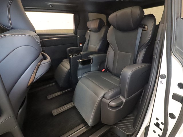 トヨタ アルファード12枚目