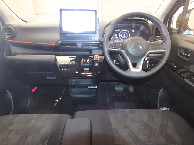 三菱 ｅＫクロス2枚目