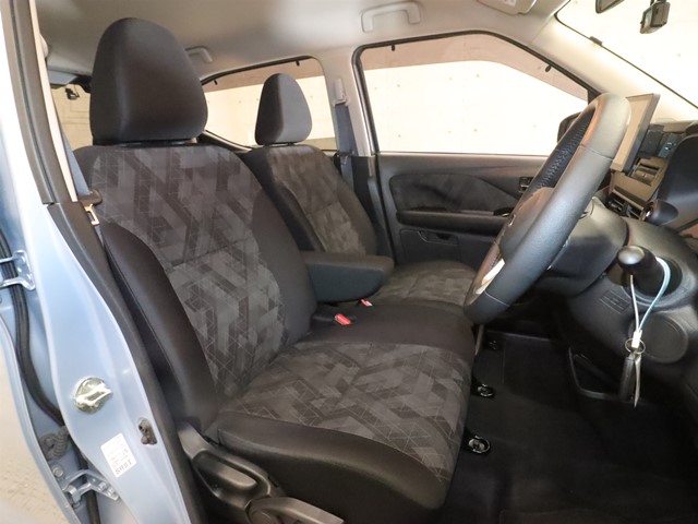 三菱 ｅＫクロス3枚目