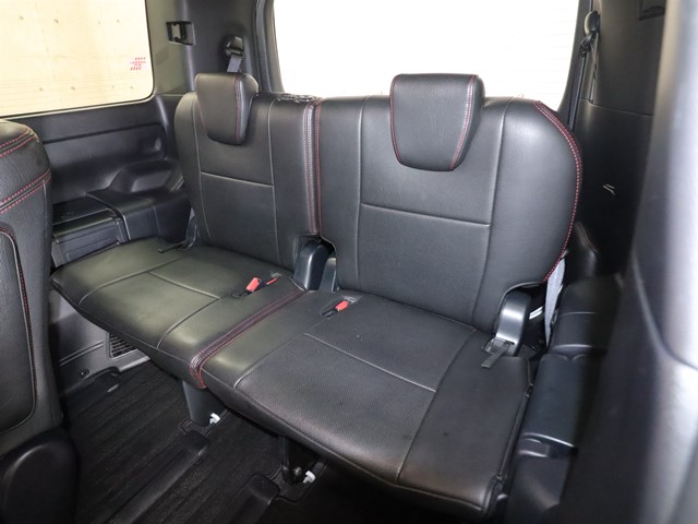 トヨタ ヴォクシーハイブリッド10枚目