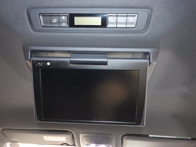 トヨタ ヴォクシーハイブリッド6枚目