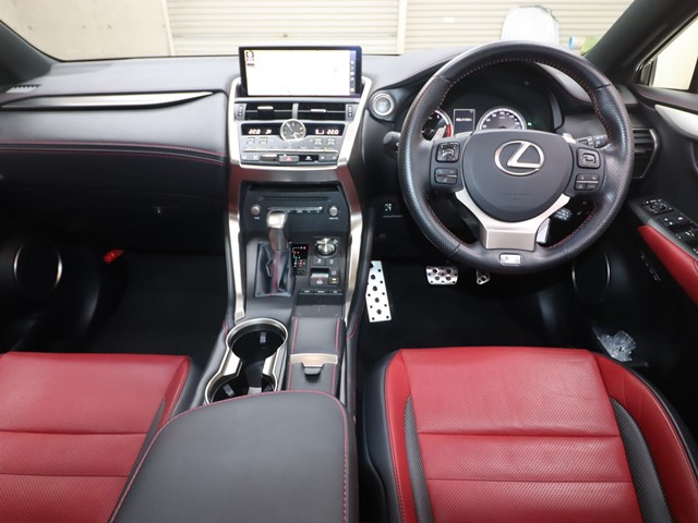 レクサス NX2枚目