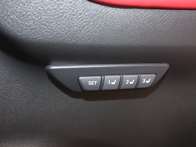 レクサス NX4枚目