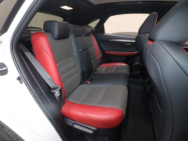 レクサス NX7枚目