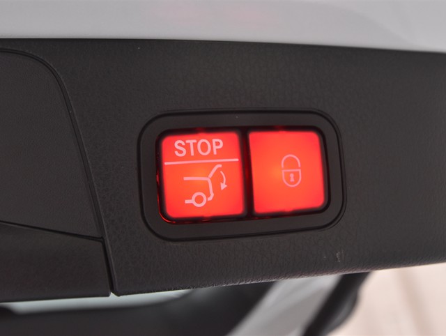 メルセデスベンツ GLBクラス13枚目