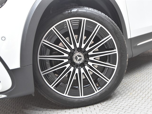 メルセデスベンツ GLBクラス16枚目