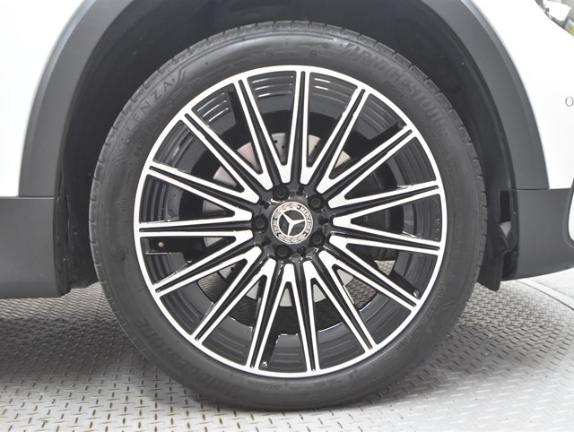 メルセデスベンツ GLBクラス19枚目