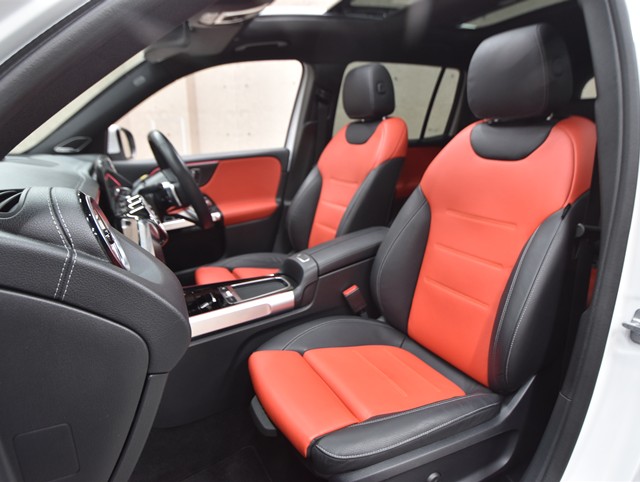 メルセデスベンツ GLBクラス4枚目