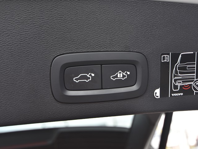 ボルボ XC4013枚目