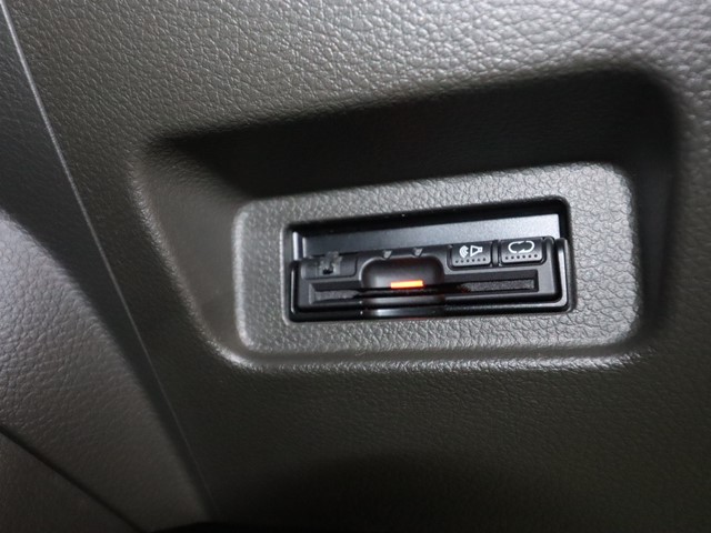 ニッサン キューブ15枚目