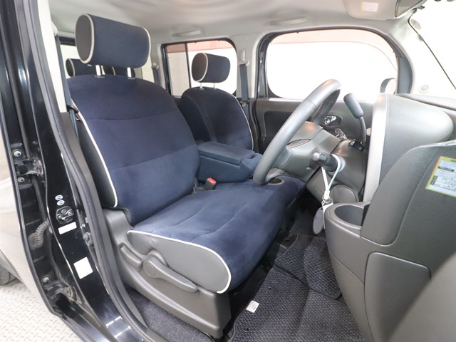 ニッサン キューブ3枚目