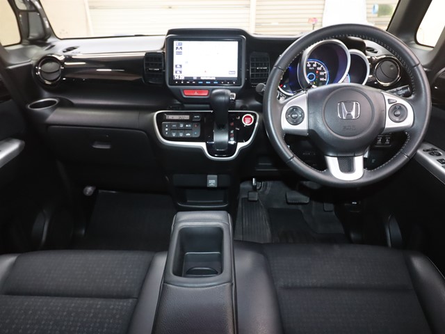 ホンダ N BOXカスタム2枚目