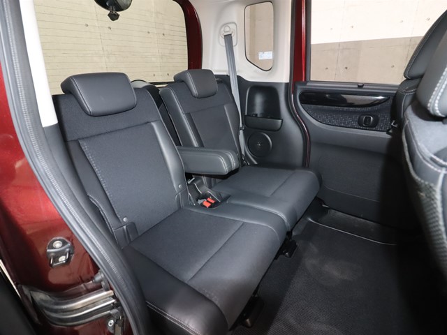 ホンダ N BOXカスタム5枚目