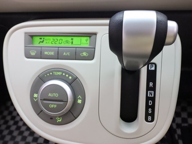 ダイハツ ミラココア13枚目