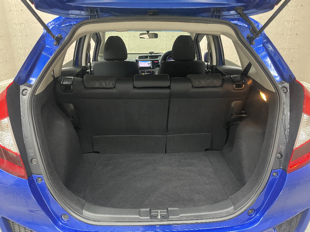 ホンダ フィット7枚目