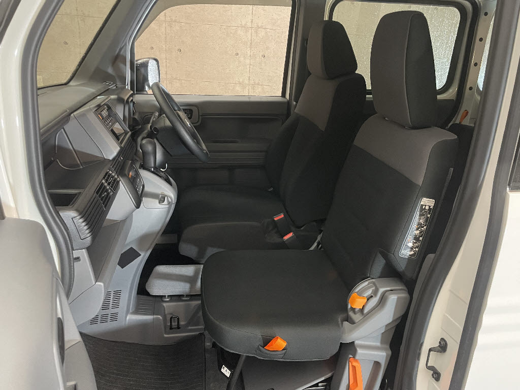 ホンダ N-VAN5枚目