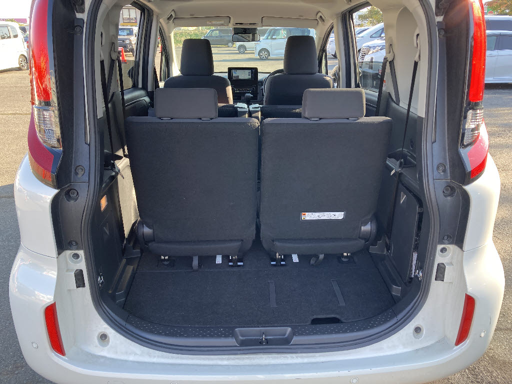 トヨタ シエンタ ハイブリッド16枚目