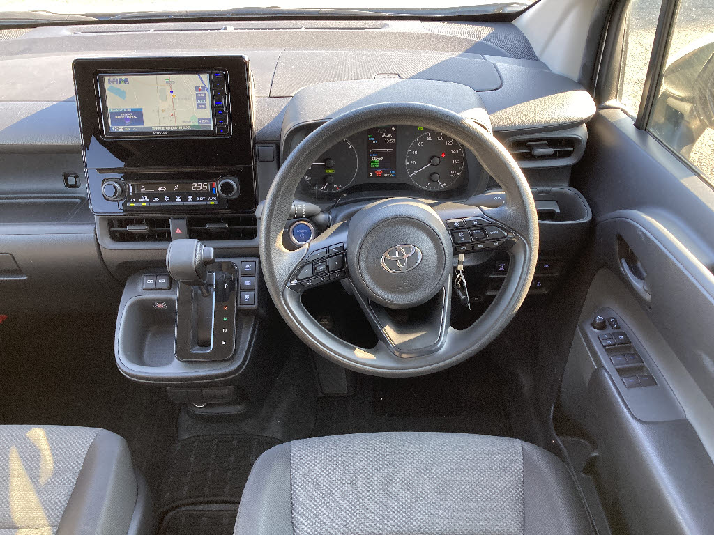 トヨタ シエンタ ハイブリッド3枚目