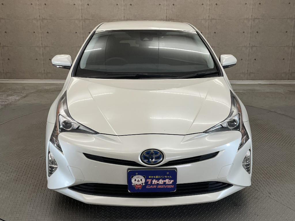 トヨタ プリウス9枚目