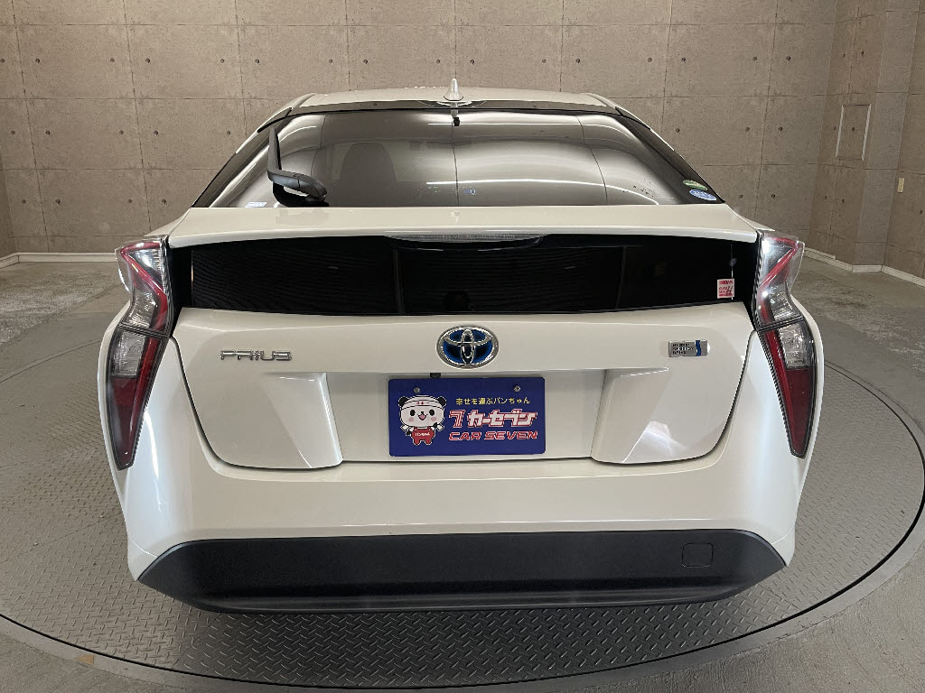 トヨタ プリウス11枚目