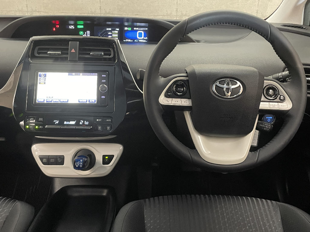 トヨタ プリウス2枚目