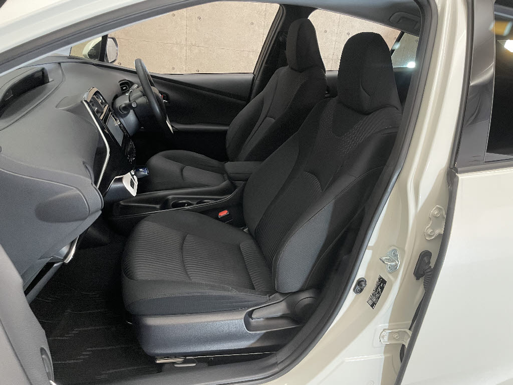 トヨタ プリウス5枚目