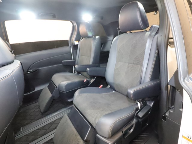 トヨタ エスティマ7枚目