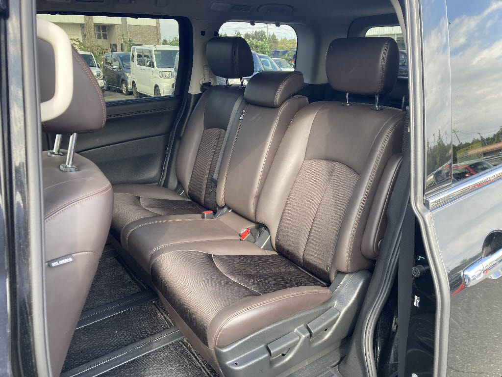 ニッサン エルグランド13枚目