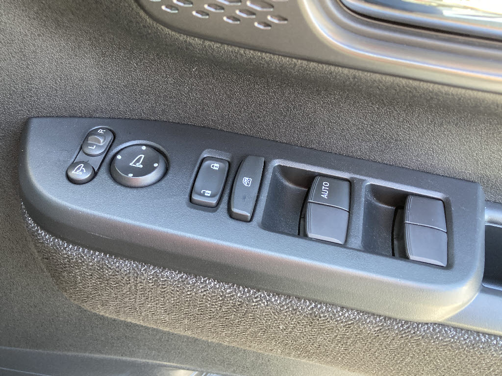 ホンダ N BOXカスタム11枚目