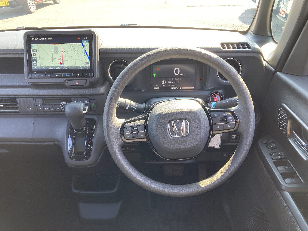 ホンダ N BOXカスタム3枚目