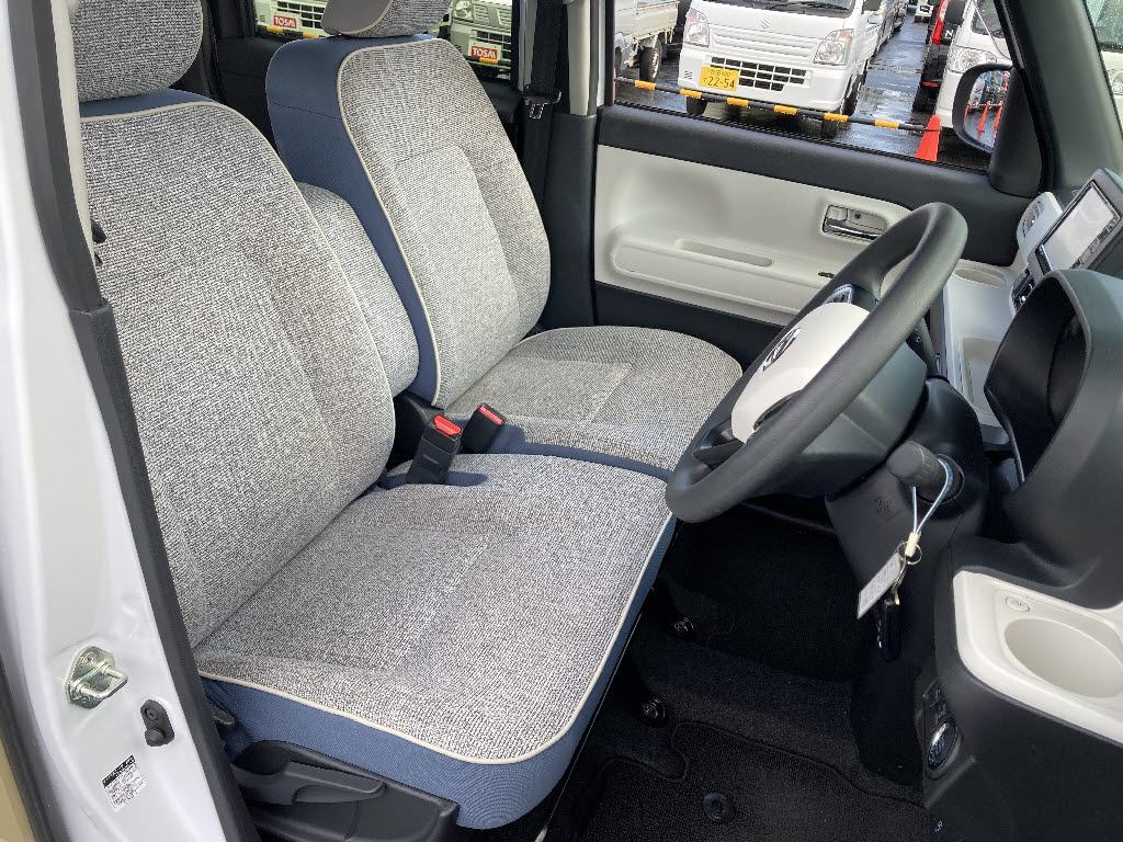 ダイハツ ムーヴキャンバス12枚目