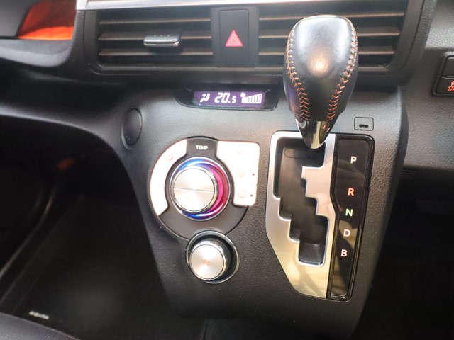 トヨタ シエンタ ハイブリッド17枚目