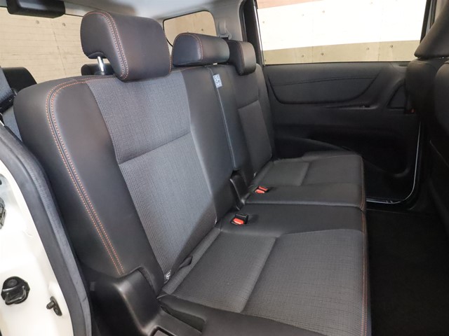 トヨタ シエンタ ハイブリッド4枚目