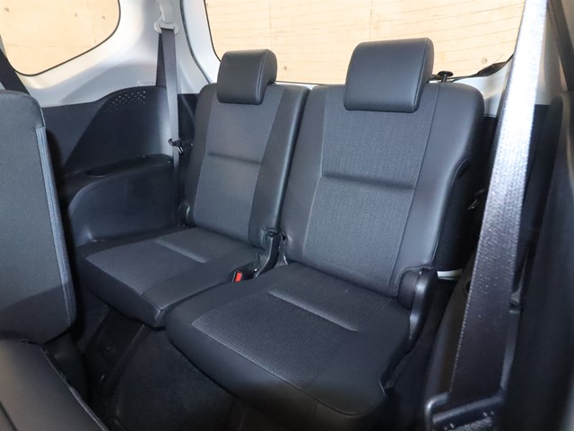 トヨタ シエンタ ハイブリッド7枚目