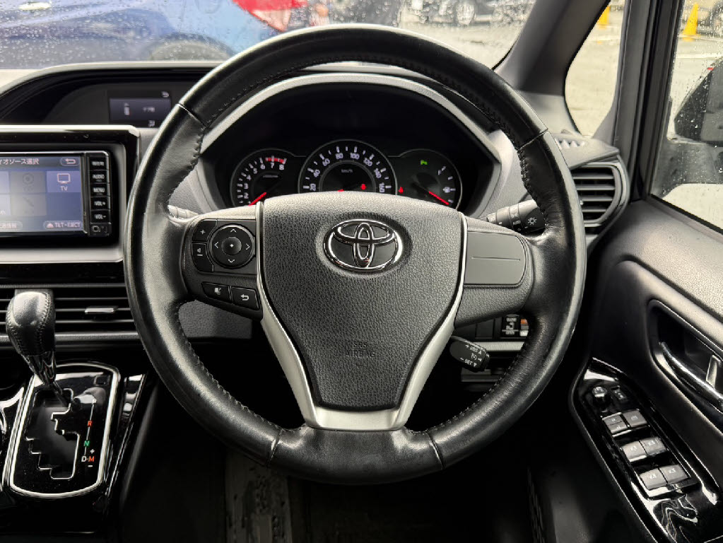 トヨタ ノア11枚目