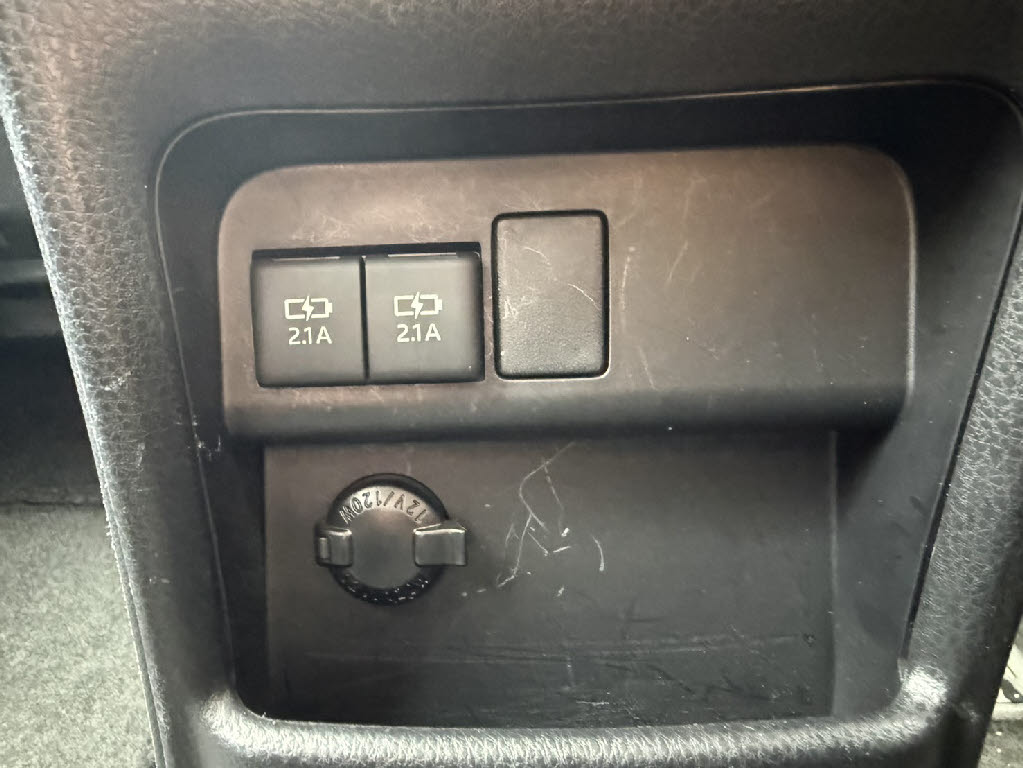 トヨタ ノア4枚目