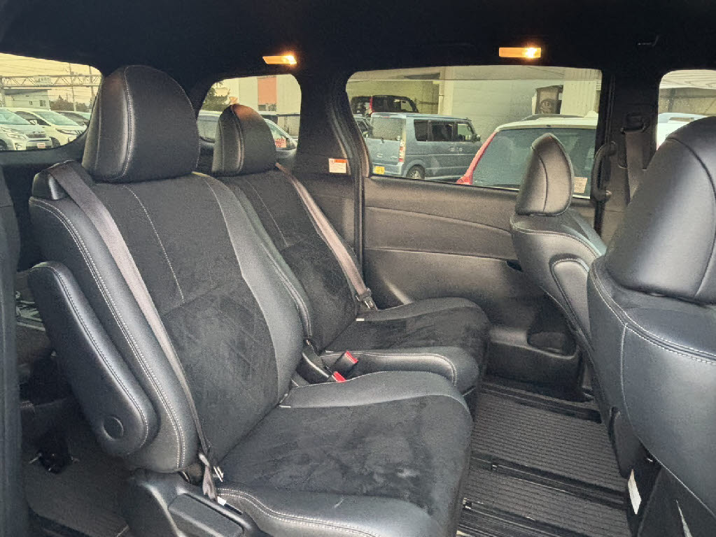 トヨタ エスティマ9枚目