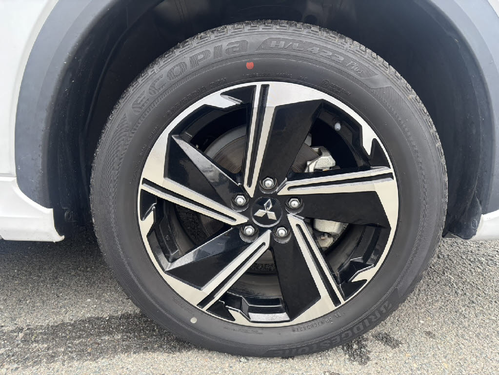 三菱 エクリプスクロス13枚目