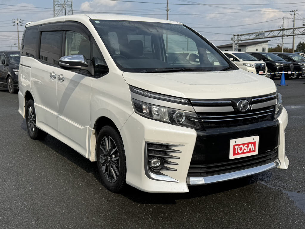 トヨタ ヴォクシー16枚目