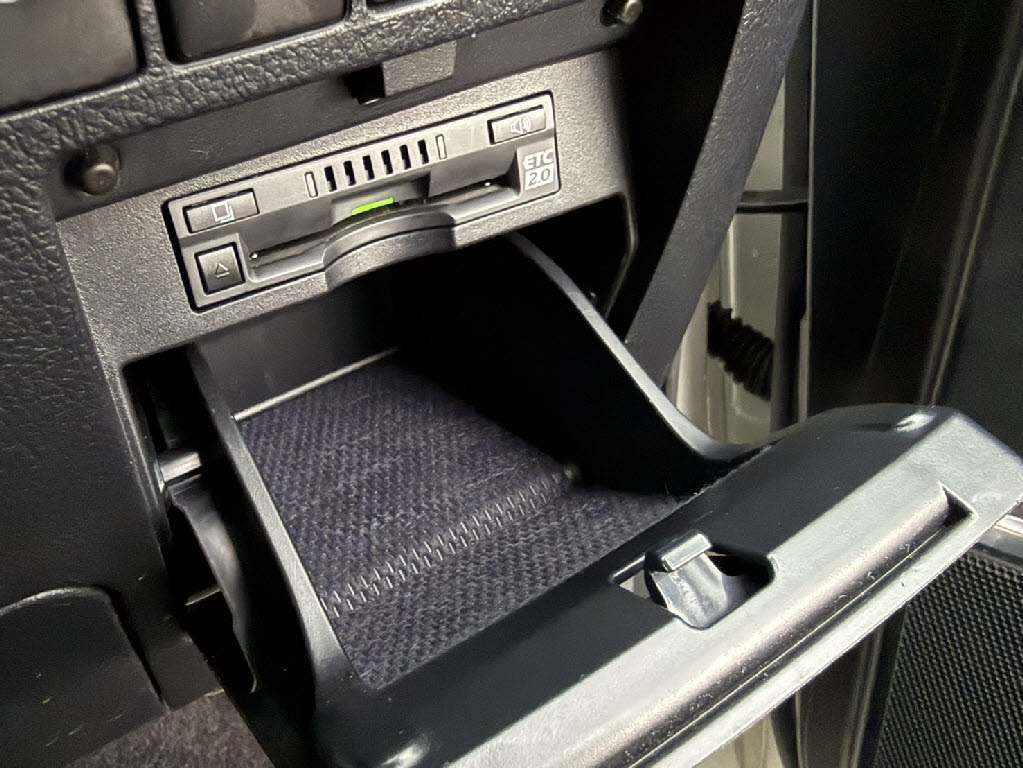 トヨタ アルファード6枚目