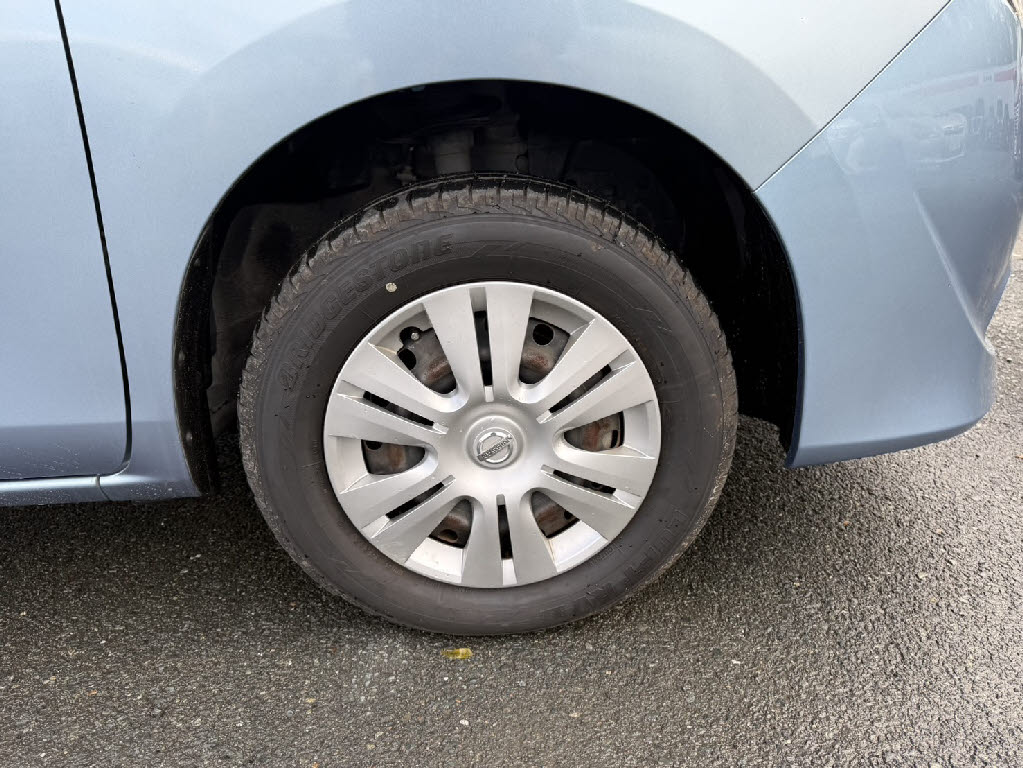 ニッサン セレナ13枚目