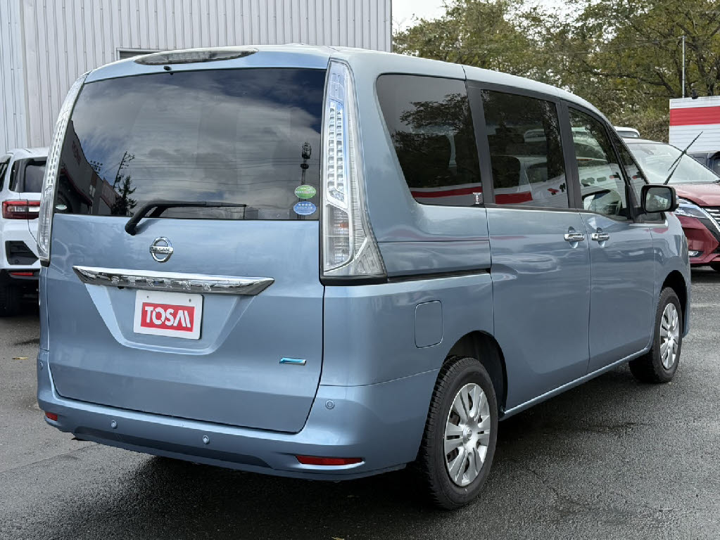 ニッサン セレナ17枚目